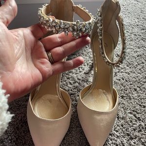 Badgley Mischka Jewel heels
